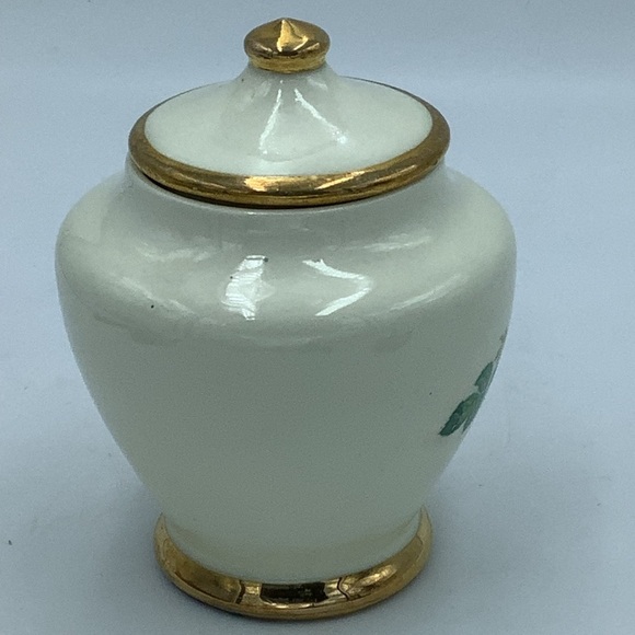 Small Rose Covered Jar with Gold Trim - Picture 4 of 8